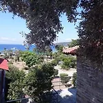 Semesterbostad La Petite Maison, Kakogkioni