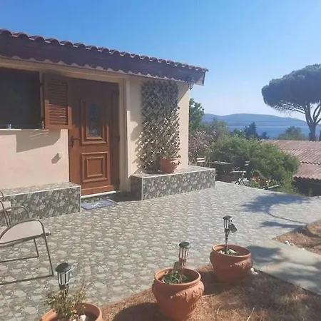 Semesterbostad La Petite Maison, *